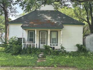 114 Schofield St, Waverly, KS 66871
