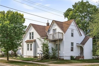 708 Jones St, Eau Claire, WI 54701