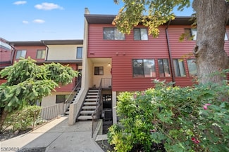 105 River Rd Unit A3, Nutley, NJ 07110