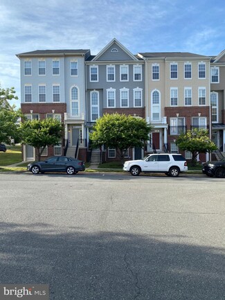 15803 John Diskin Cir Unit 87, Woodbridge, VA 22191