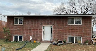 414 2nd Ave SW, Hillsboro, ND 58045