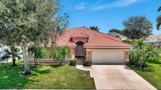 6037 Indian Forest Cir, Lake Worth, FL 33463