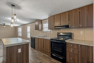 350 Second, Point, TX 75472