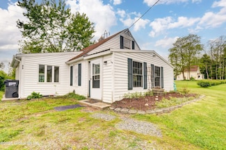676 Stoner Trail Rd, Fonda, NY 12068