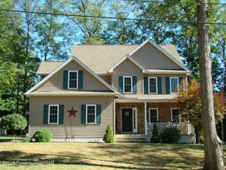 41 Maple St, Dallas, PA 18612