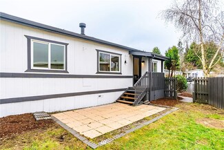 12817 NE 198th Ct, Bothell, WA 98011