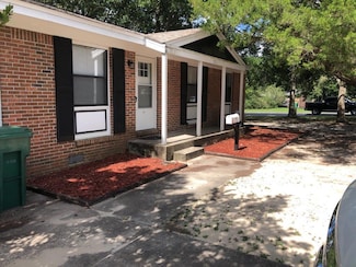 300 21st St, Niceville, FL 32578