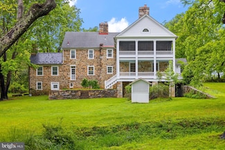 16158 Clarkes Gap Rd, Waterford, VA 20197