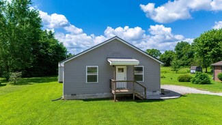 516 Davis St, Cowan, TN 37318