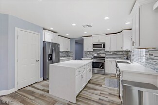 8774 Libertyvale Dr, Las Vegas, NV 89123