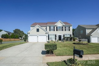8727 Fieldcroft Dr, Charlotte, NC 28277