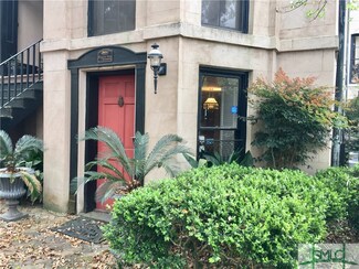 19 W Jones St Unit garden, Savannah, GA 31401