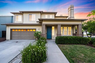 208 Beethoven Ln, Los Gatos, CA 95032
