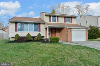 203 Rabbit Run Rd, Cherry Hill, NJ 08003