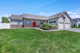 914 Oakwood St, Burley, ID 83318