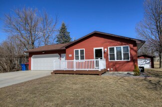 4118 Raymond St, Red Wing, MN 55066