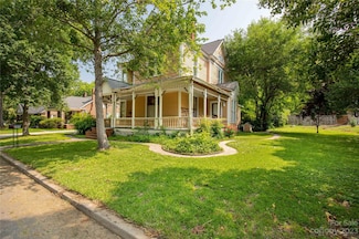 205 Walnut St, Chester, SC 29706