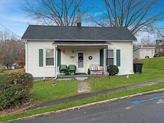 54 Selma Ave, Danville, VA 24541