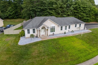 30 Radisson Ln, Westfield, MA 01085