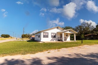1410 Marie St, Comanche, TX 76442