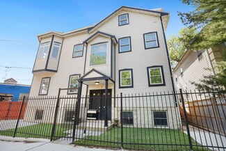 2260 N Greenview Ave, Chicago, IL 60614