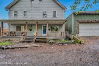 516 Stipp Ct, Scranton, PA 18510