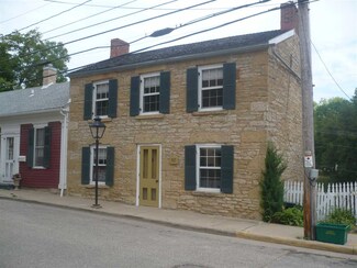 117 Jail Alley, Mineral Point, WI 53565