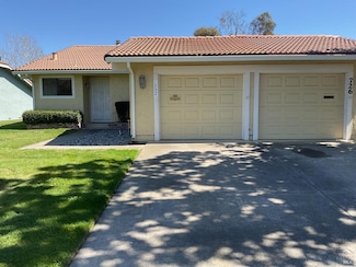 732 Yellowstone Dr, Vacaville, CA 95687