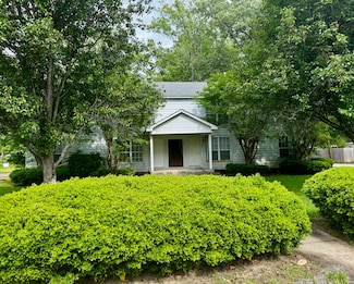 194 Mccord St, West Point, MS 39773