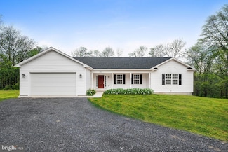477 N Timber Ridge Rd, Cross Junction, VA 22625