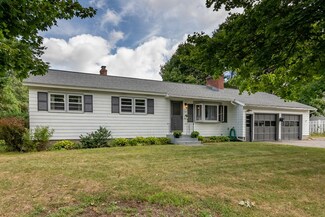161 Rolling Acres Rd, Lunenburg, MA 01462