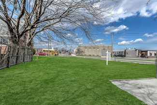 899 Old Country Rd, Westbury, NY 11590