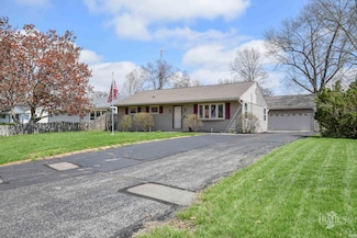 306 N Bittersweet Ln, Muncie, IN 47304