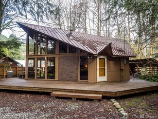 112 S 3rd St, Shelton, WA 98584