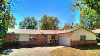 5530 E 4th Place, Tulsa, OK 74112