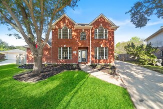 2802 Red Oak Ln, Pearland, TX 77584