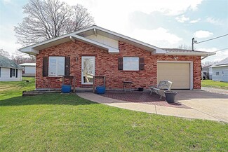 20 Woodlawn Dr, Leadington, MO 63601