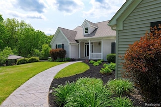 13999 French Ln, Davisburg, MI 48350