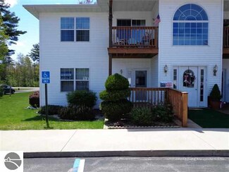 1021 E Lincoln St Unit 4, East Tawas, MI 48730
