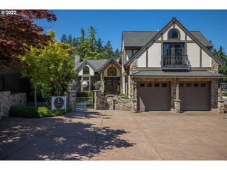 961 Lake Front Rd, Lake Oswego, OR 97034