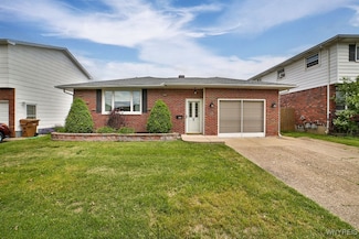 133 Dartwood Dr, Buffalo, NY 14227