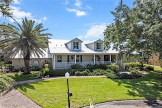 8625 S Lake Cir, Fort Myers, FL 33908