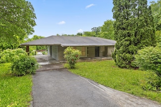3000 Mary Walker Place, Chattanooga, TN 37411