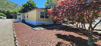 21 Brophy Way Unit 10, Shady Cove, OR 97539
