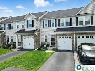 1104 Westminster Dr, Breinigsville, PA 18031