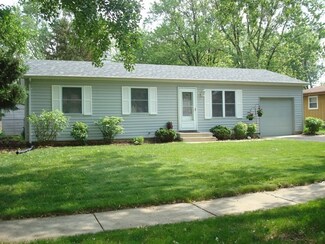 19713 W Cambridge Rd, Mundelein, IL 60060