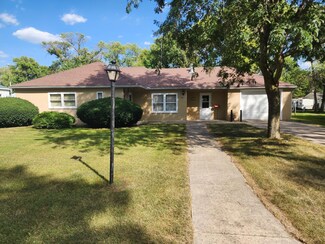 230 N 1st Ave E, Truman, MN 56088