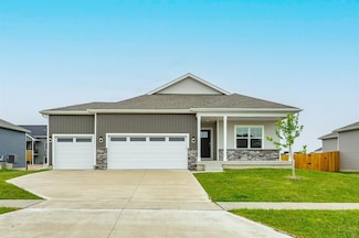 1331 NW Brandywine Ln, Waukee, IA 50263