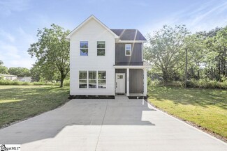 505 Kumasi St, Taylors, SC 29687