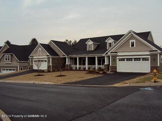 Unit 24 Insignia Point Courtyards, Jenkins Township, PA 18640